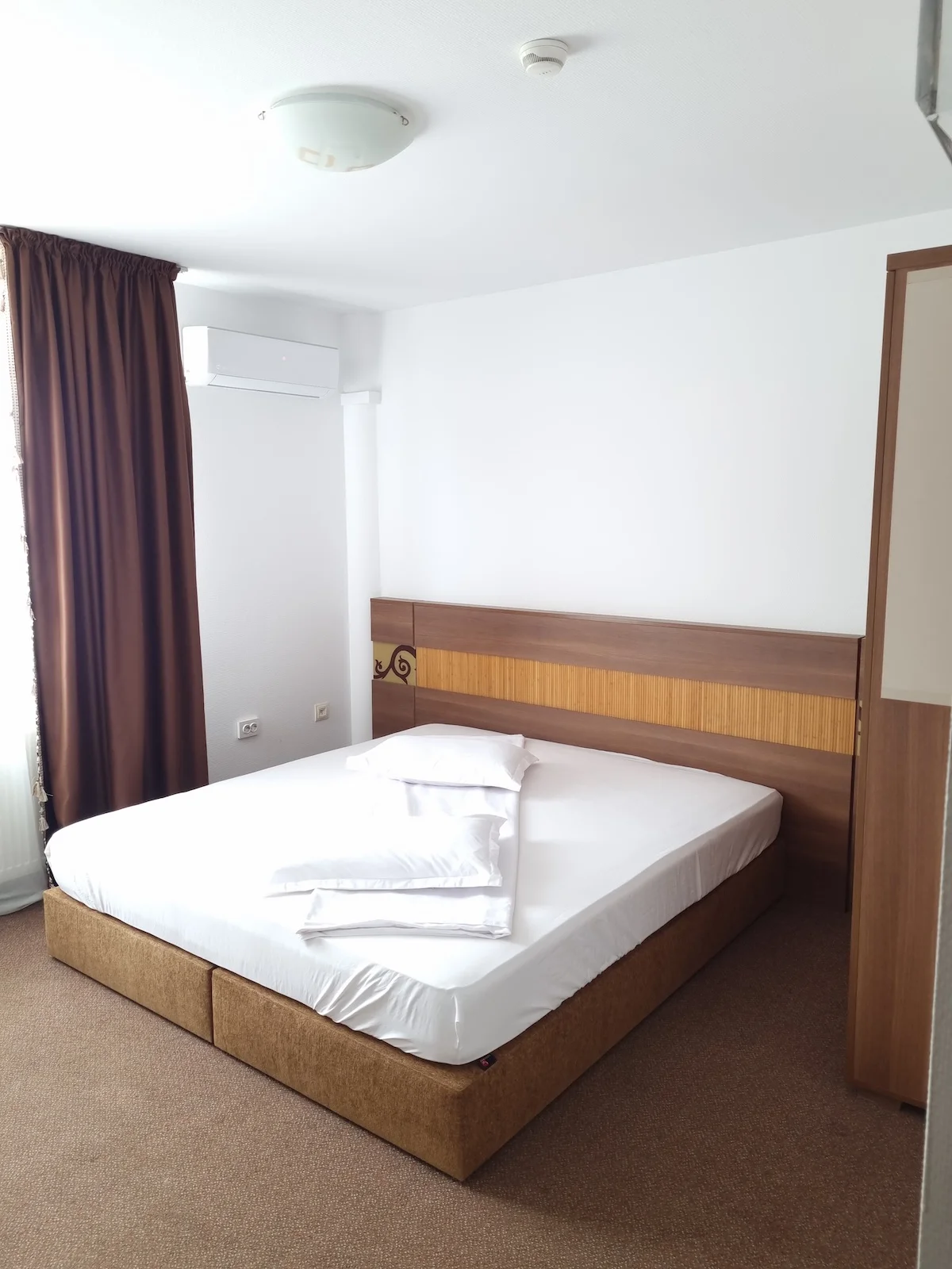 Twin Room — două paturi separate